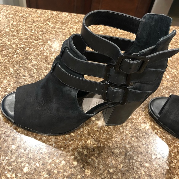 Gianni Bini bootie size 7.5 - Picture 6 of 9